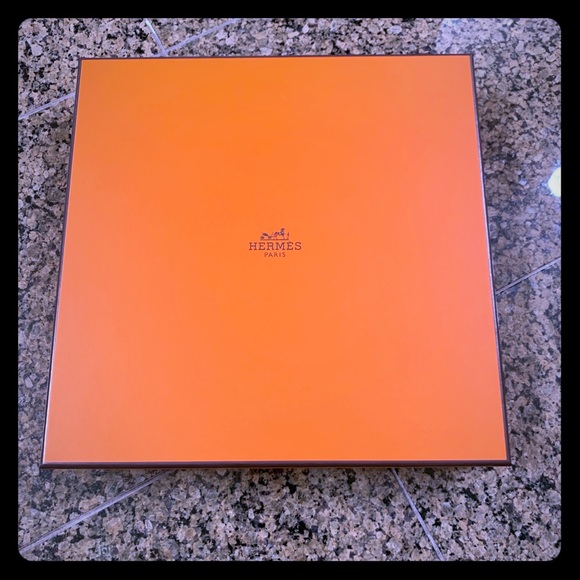 Hermès.🔥 empty gift box. - Picture 1 of 4